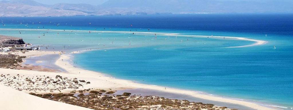 Ferienwohnung Beautiful Garden Flat Nearly Refurbished Free Wifi Corralejo Exterior foto
